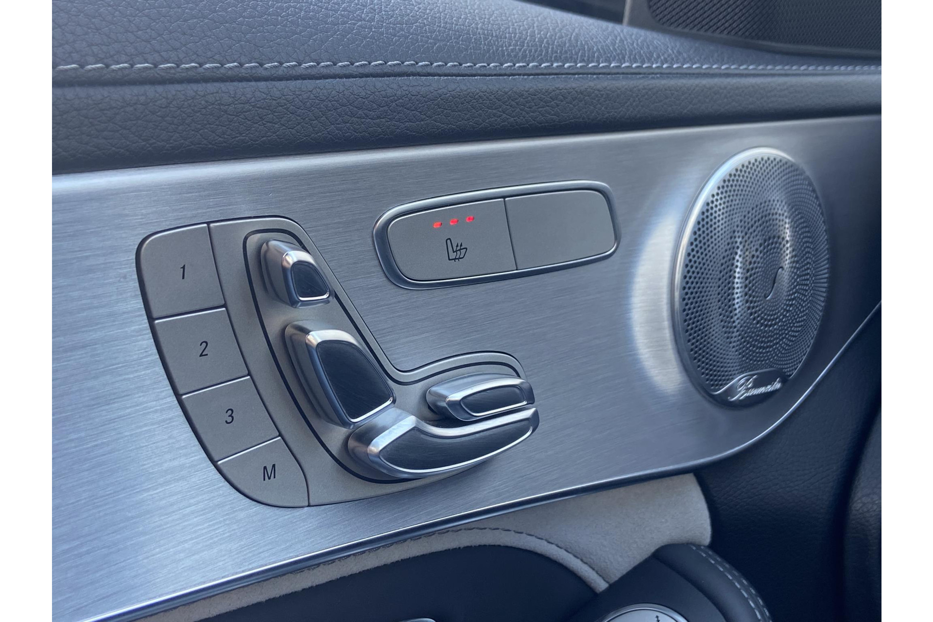 Mercedes-Benz C-Klasse C63S C63 63 S AMG*HUD*IWC*PANO*LED*CARBON*DISTR+